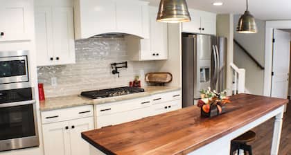 The Casement Cottage - Home in the Downtown Pinehurst