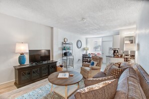 TV, fireplace