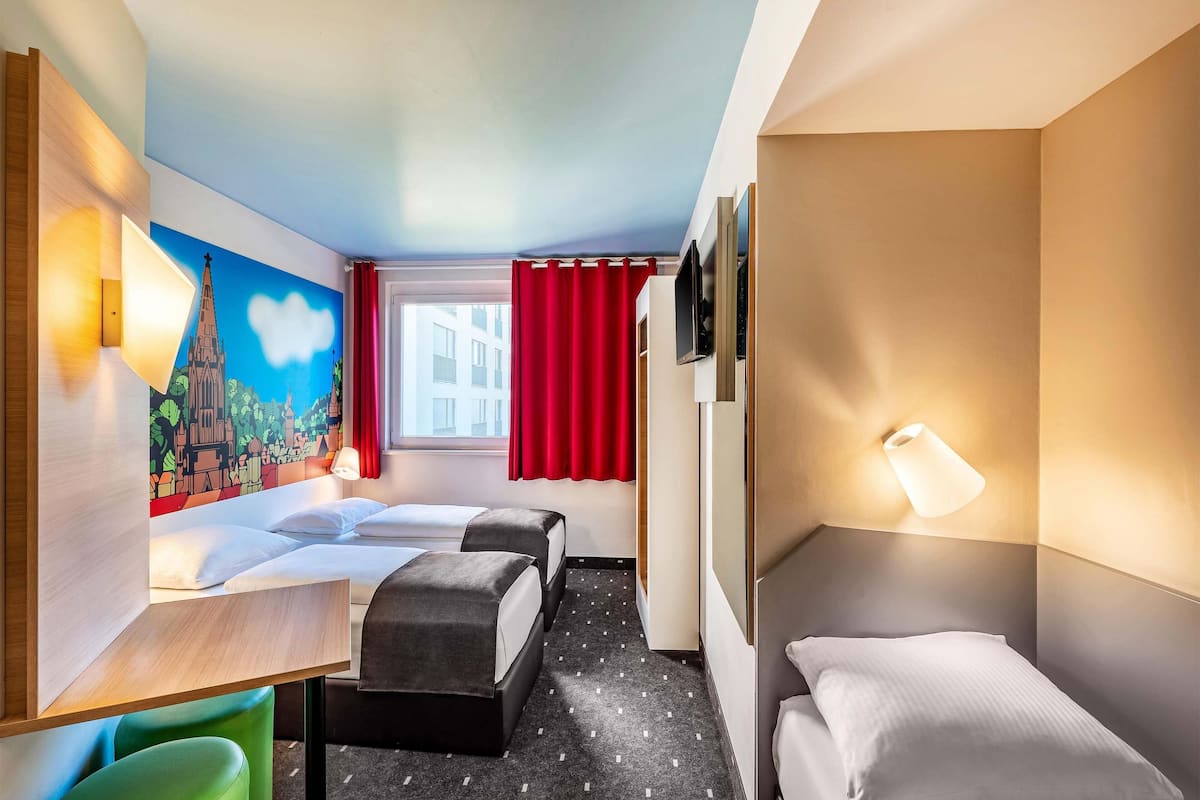 Triple Room
