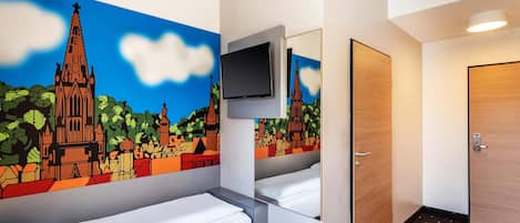 Hypo-allergenic bedding, desk, soundproofing, free WiFi