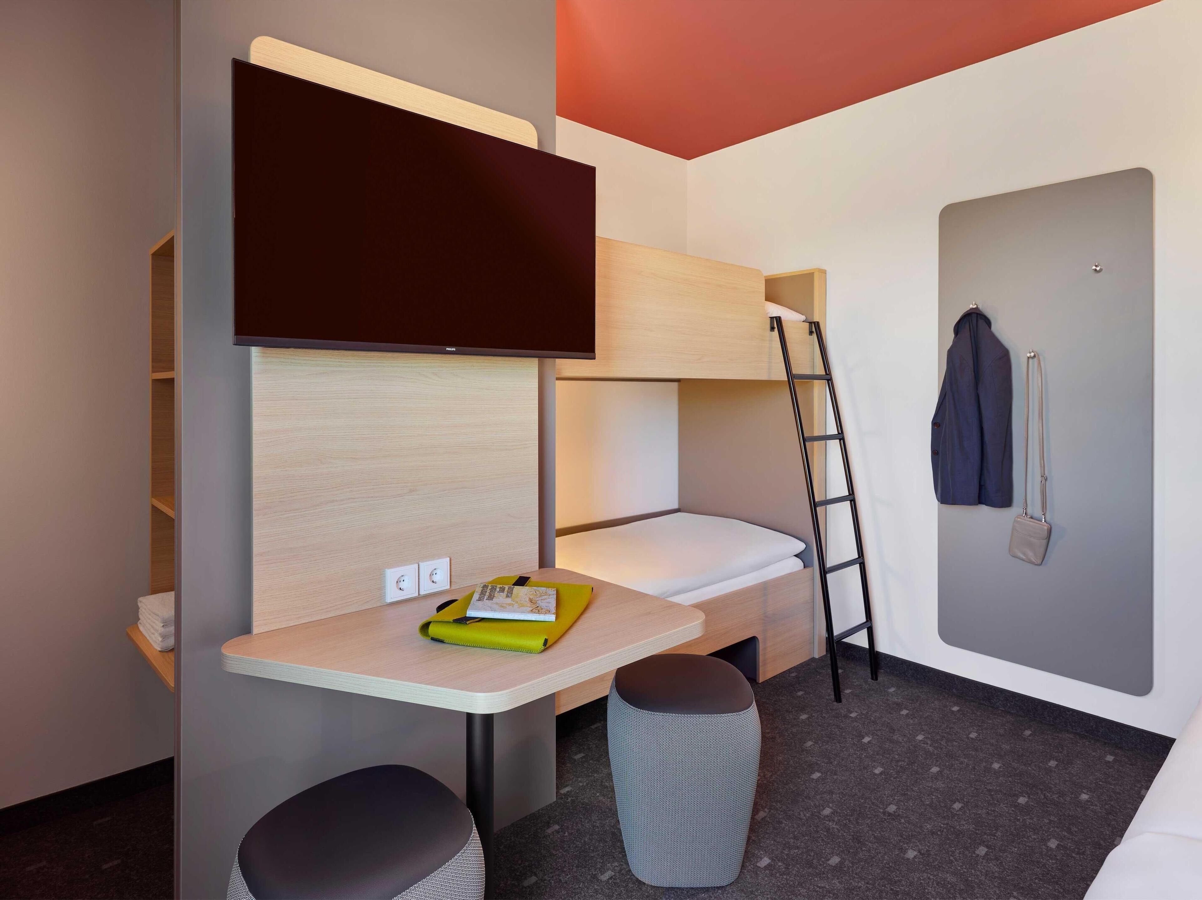 Foto - B&B Hotel Freiburg-Süd