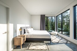 4 室のベッドルーム、アイロン / アイロン台、WiFi、ベッドシーツ