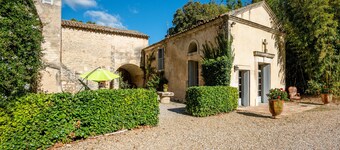 La Chapelle de Fontmagne - Piscine, tennis et grand parc - Castries