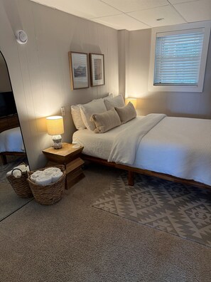 1 bedroom, iron/ironing board, free WiFi, bed sheets - Walk To Coffee, Wine & Bay, OBX Beaches, The Tiny BoHo by The East Coast Host (Kill Devil Hills)