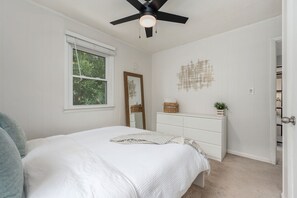 2 habitaciones, tabla de planchar con plancha y wifi gratis