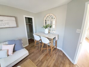 智能电视、Netflix、流媒体服务、办公室