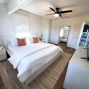 1 chambre, fer et planche à repasser, Wi-Fi gratuit, draps fournis