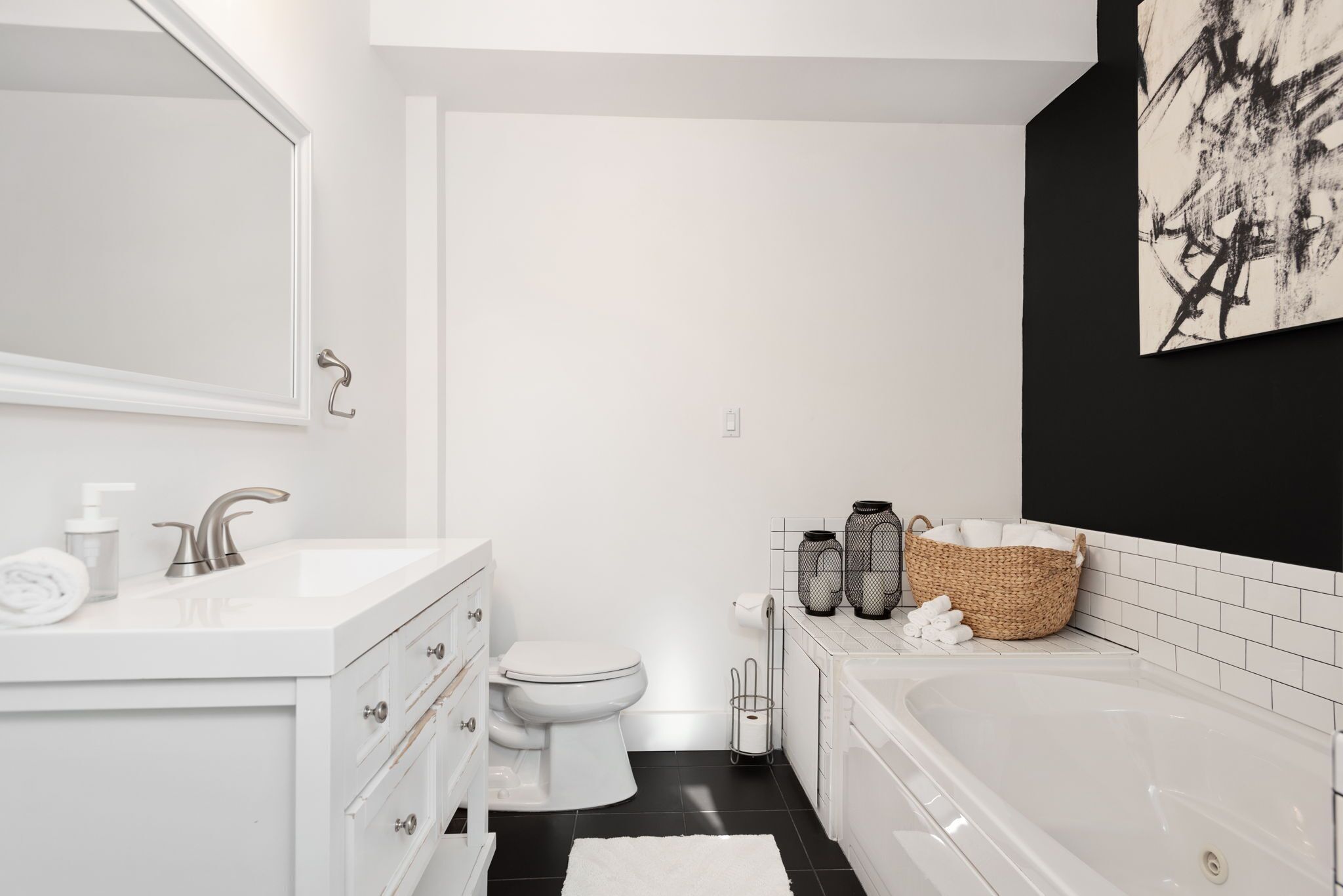 Bathtub, jetted bath, hair dryer, towels