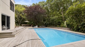 A heated pool - Live the good life in this perfectly secluded and contemporary home in... (Southampton)