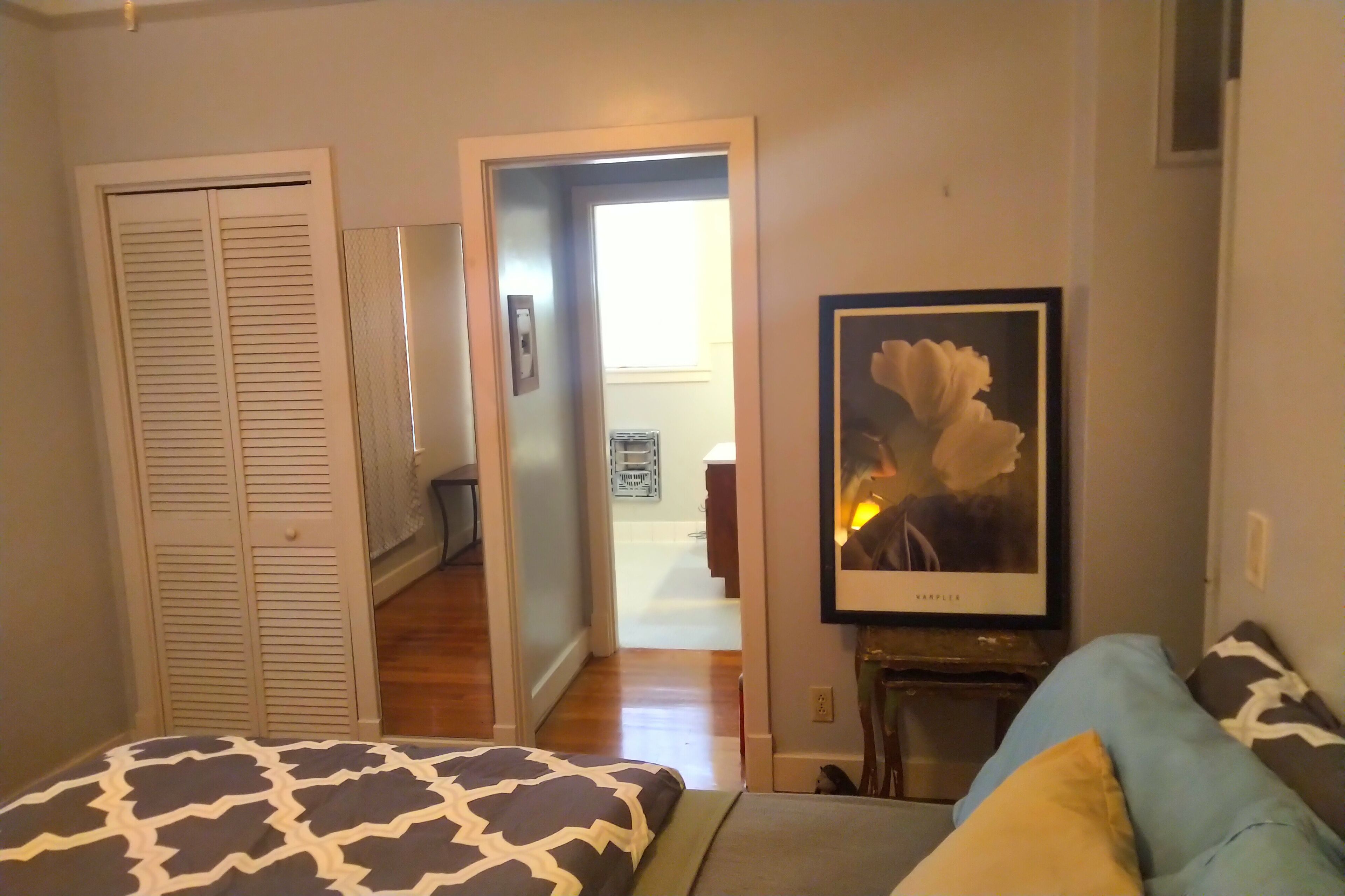 1 bedroom, desk, free WiFi, bed sheets