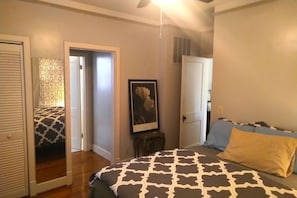 1 bedroom, desk, free WiFi, bed sheets