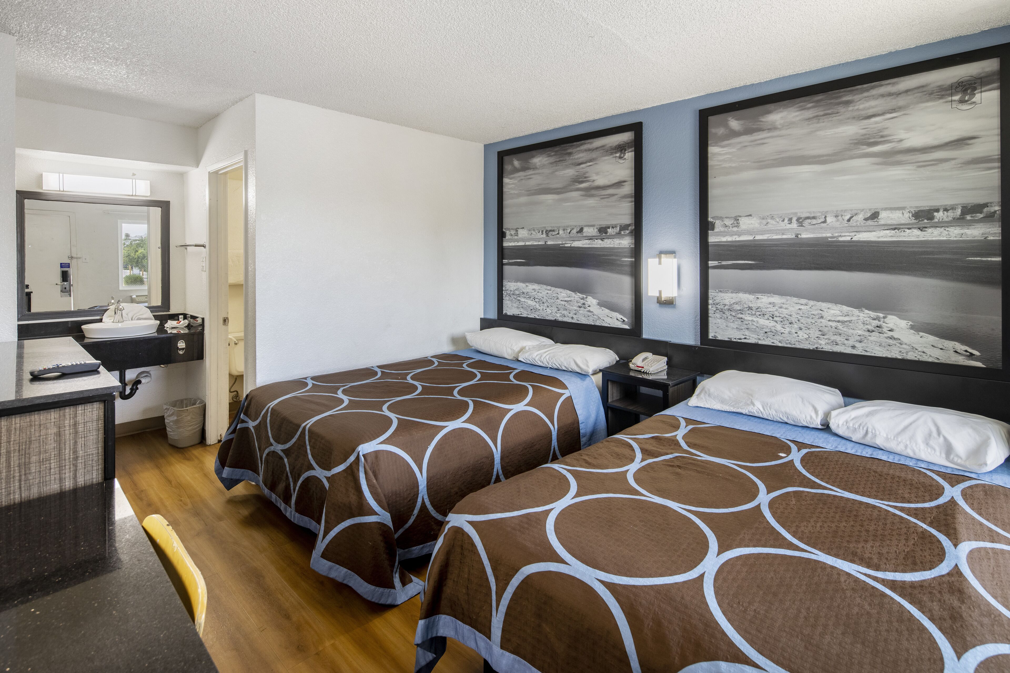 Super 8 by Wyndham Phoenix West Reviews, Deals & Photos 2023 - Expedia