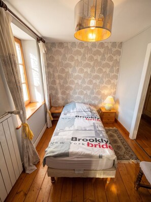 3 slaapkamers, een strijkplank/strijkijzer, gratis wifi
