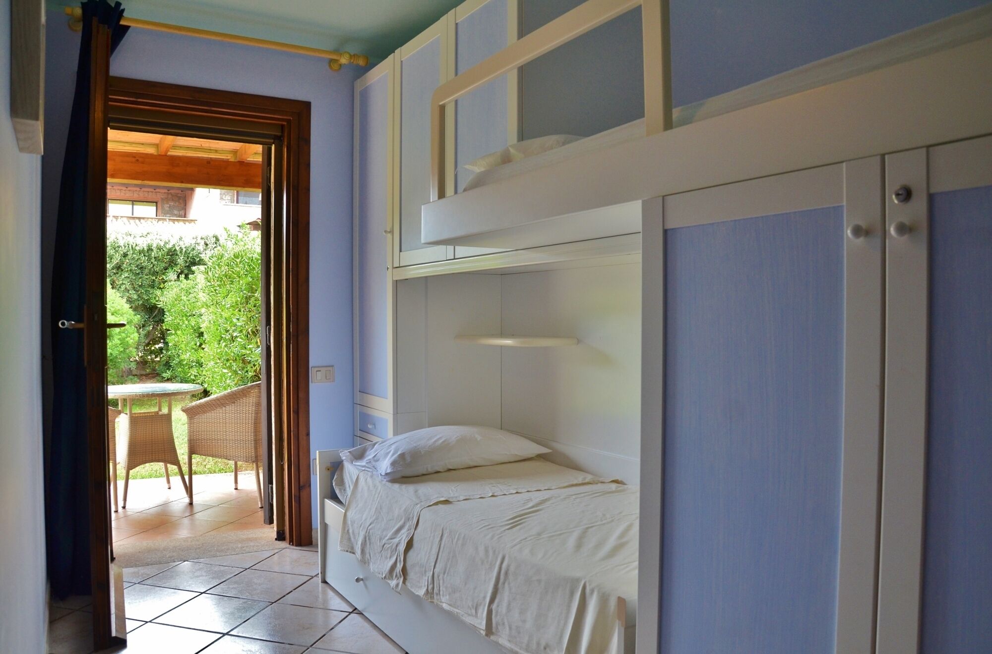 2 chambres, fer et planche à repasser, lit parapluie, draps fournis