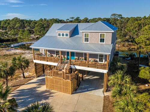 Seize the day at a luxury home in front of the gulf - Great Escape to Dauphin Is