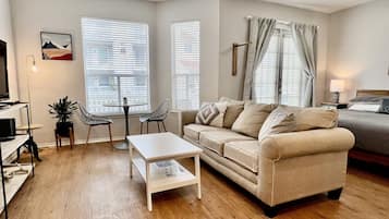 Smart TV, DVD player