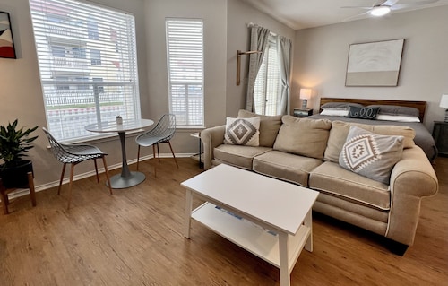 Newly remodeled beach condo walking distance to the beach (pet friendly)