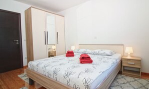 3 chambres, Wi-Fi gratuit, draps fournis