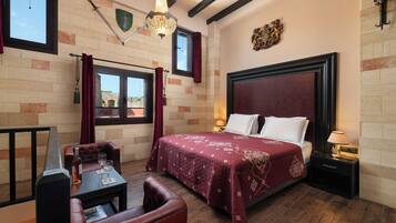 1 bedroom, in-room safe, iron/ironing board, WiFi