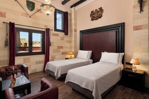 1 bedroom, in-room safe, iron/ironing board, WiFi - Grand Master Suite (Rodos)