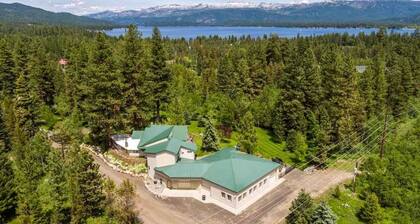 Seasons at McCall - Indoor Pool - Game Room - Outdoor Hot Tub - Bar room - Pool table