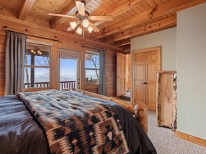 3 chambres, fer et planche à repasser, Wi-Fi gratuit, draps fournis