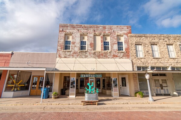 Exterior - Historic Downtown Loft “B” in Miles, TX (Miles)