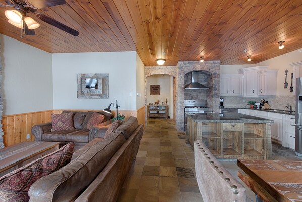 Smart TV, fireplace, DVD player, books