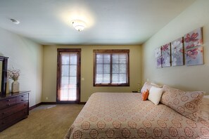 3 Schlafzimmer, Bügeleisen/Bügelbrett, WLAN, Bettwäsche