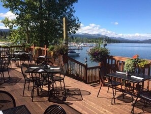 Outdoor dining - Downtown Lakeview Villa Townhome: Walk to Lake and Downtown, Lakeview Balcony (McCall)