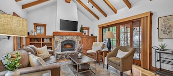 CW 87 - Tamarack Resort - Private hot tub - Ski in ski out - Views