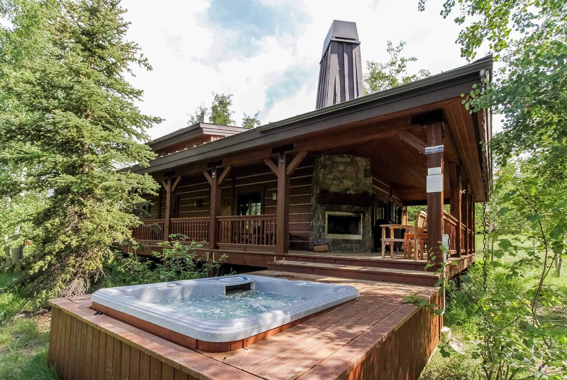 Discovery Chalet - Tamarack Ski Resort - Luxury - 3Br - 3Ba - Sleeps 8 - Hot tub