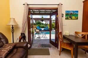 TV - The Luxury Poolhouse, Casa 2 at Casa de Shelley Corozal, Belize (Ranchito, Corozal)
