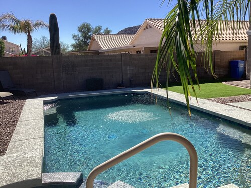 Clean Family Home / Resort like outdoor space