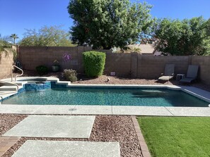Outdoor pool - Clean Family Home / Resort like outdoor space (Phoenix)