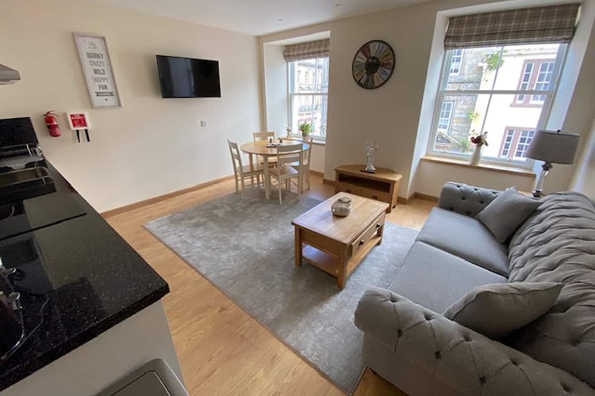 Leilighet – comfort, eget bad, byutsikt