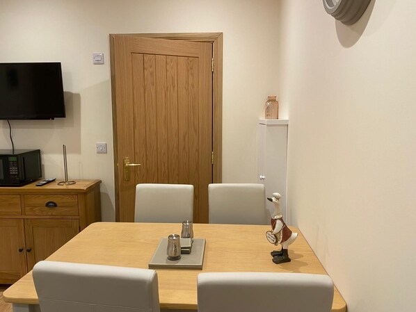 Unclassified image, 1 of 180, button - Waverley Inn Apartments (Inverness)