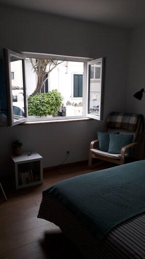 1 多间卧室、办公桌、熨斗/熨衣板、WiFi