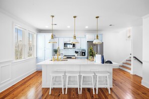 Fridge, microwave, oven, stovetop - 1 Block to Beach, Newly Renovated 6BDR w/ Rooftop Views | Sand Dune by AvantStay (Isle Of Palms)