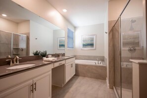 House, Multiple Beds (8933CCD-The Retreat at ChampionsGate) | Bathroom - 8933ccd-the Retreat at Championsgate (Davenport)