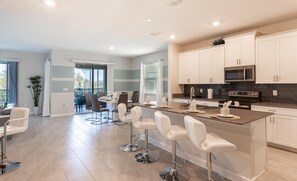 House, Multiple Beds (8933CCD-The Retreat at ChampionsGate) | Private kitchen - 8933ccd-the Retreat at Championsgate (Davenport)