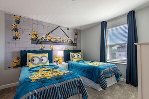 Maison, plusieurs lits (4569TB NON RENTING 09/13/2021 -Storey) | 6 chambres