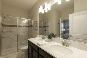 Bathroom - 8850ccd NON Renting 09/13/2021-the Retreat at Championsgate (Davenport)