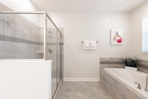 Casa, varias camas (1579PD-The Retreat at ChampionsGate) | Baño