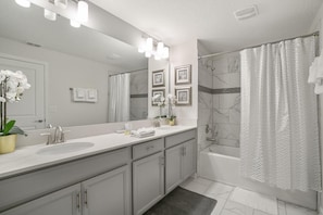 Condo, Multiple Beds (266OCA The Retreat at ChampionsGate) | Bathroom