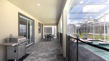 House, Multiple Beds (820DSD - The Retreat at ChampionsGate) | Outdoor dining