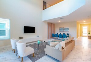 House, Multiple Beds (831DSD-Non-Renting 6/25/2022 The Retr) | Living room - 831dsd-non-renting 6/25/2022 The Retreat at Championsgate (Davenport)