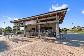 Apartment, Mehrere Betten (Y LT 810PBD-The Retreat at ChampionsG) | Außenbereich