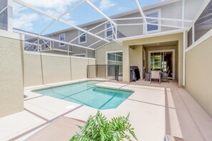 Apartment, Mehrere Betten (Y LT 810PBD-The Retreat at ChampionsG) | 4 Schlafzimmer