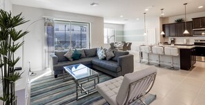 House, Multiple Beds (8912PRW- NON RENTING JULY 7, 2022 Win) | Living room